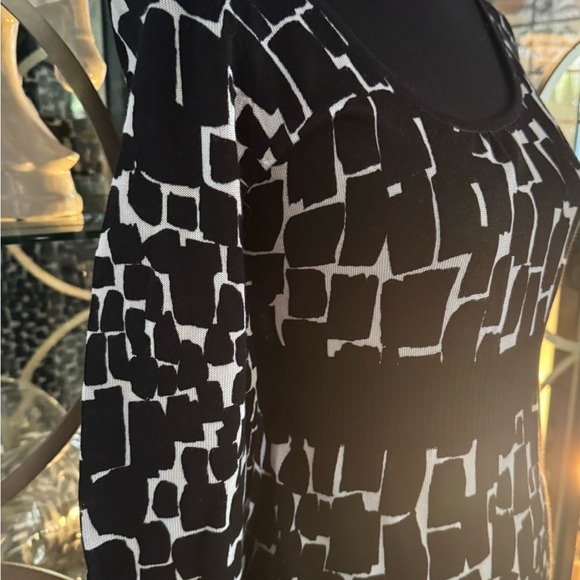 White House Black Market Knot Dress - Picture 6 of 7